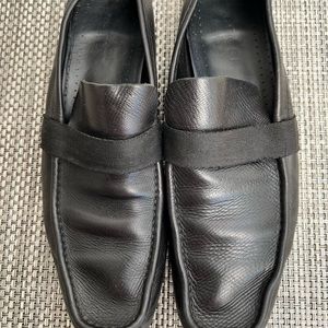 Men’s “PRADA” Black Leather Driver’s Loafers